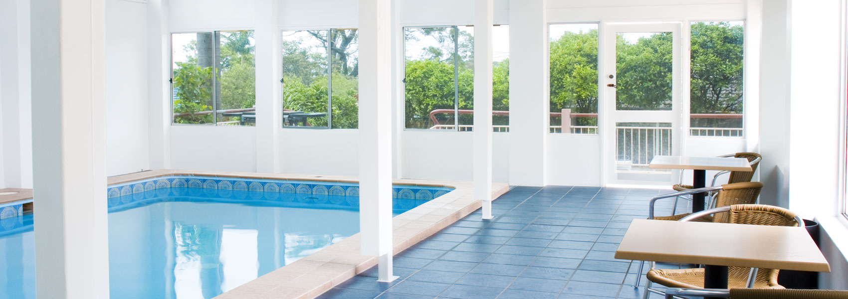 Engadine_swimming pool accommodation